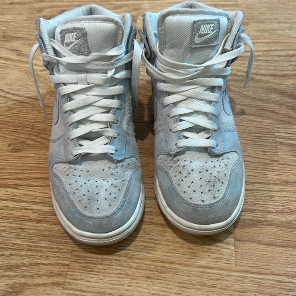 Nike Women’s High-Top Suede Sneakers - Size 8, Light blue and Gray